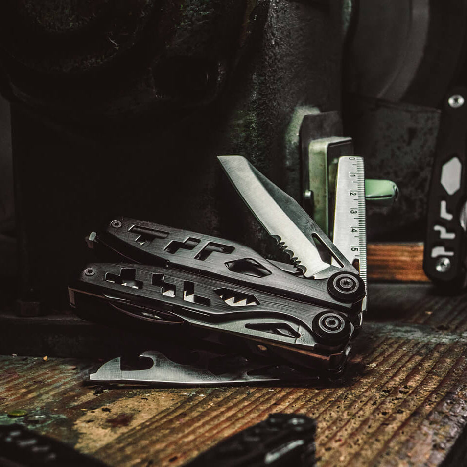 Böker Specialist II Multitool on the table