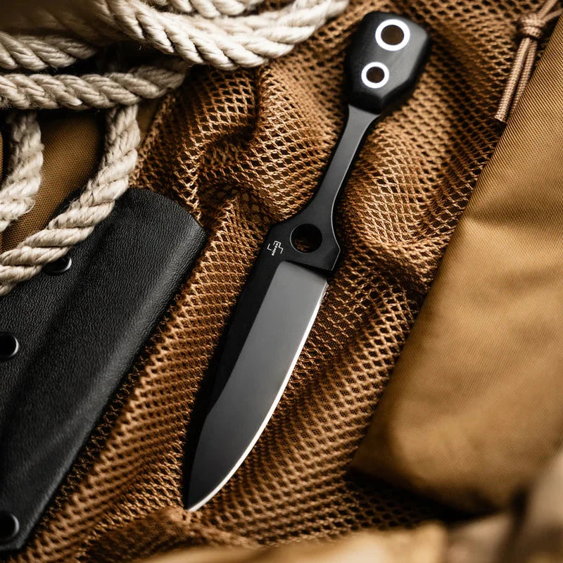 Black sheath with a Boeker Fafo close up
