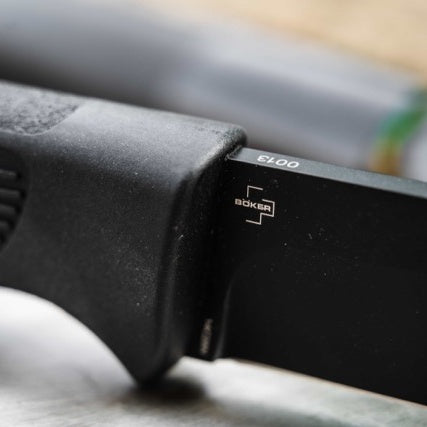 Heckler & Koch MP7 Personal Duty Knife böker name