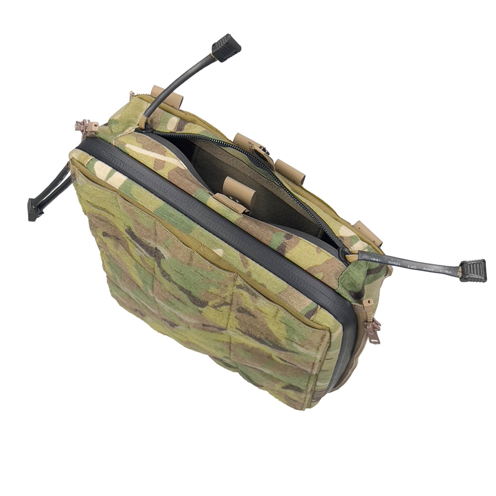 Husar Noble Hydration / Transport Module zipper open