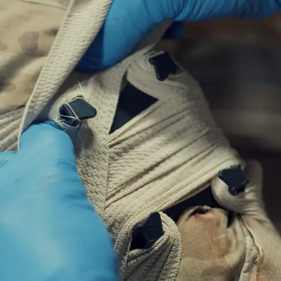 Norse Rescue B.A.D. (Bandage Anchoring Device) in use