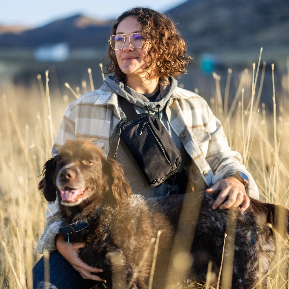 Vertx Everyday Fanny Pack 2.0 with dog