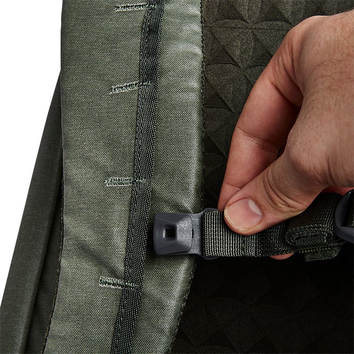 Vertx Gamut CCW Backpack cheststrap