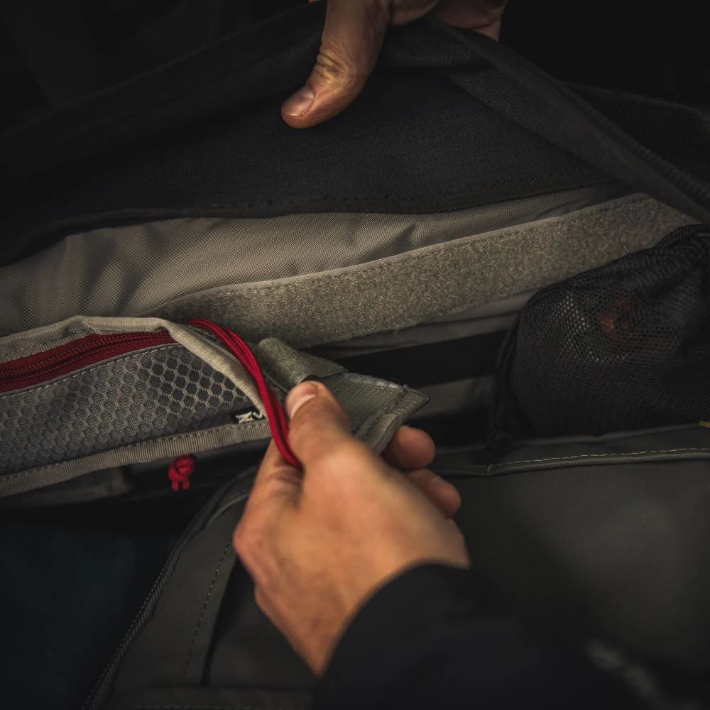 Vertx RLT 100L Duffel Bag Roller velcro