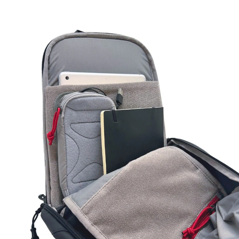 Vertx Urban Ghost 10L Sling Bag inside