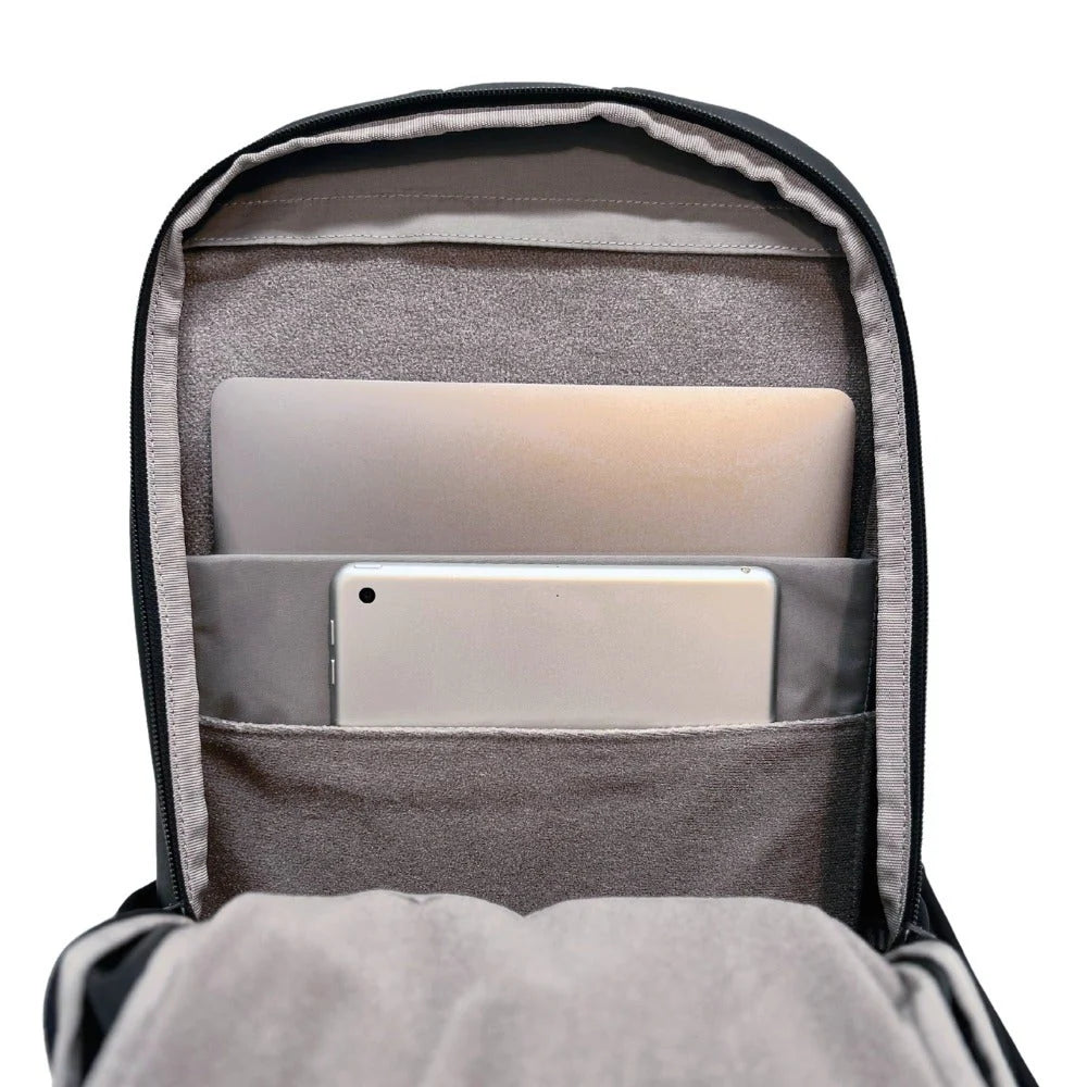 Vertx Urban Ghost 20L Backpack ipad