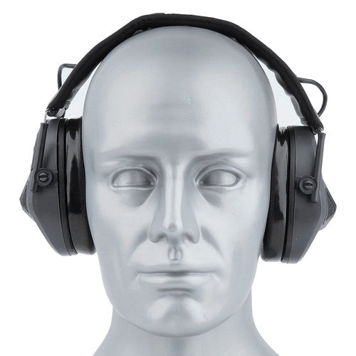 Earmor M30 ear cup and control detail
