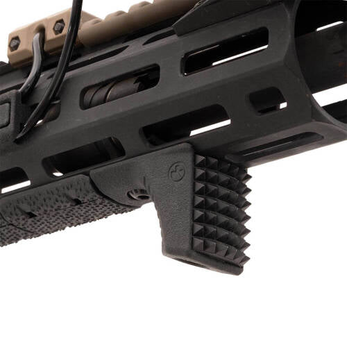 Magpul Front Grip Barricade Stop M-LOK on rifle