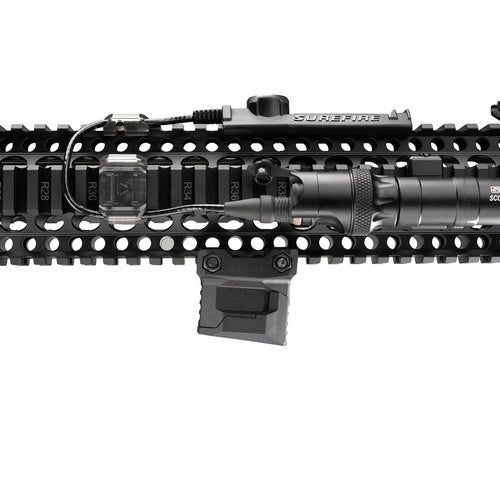 Strike Stacked Angled Grip CMS - Picatinny on rifle