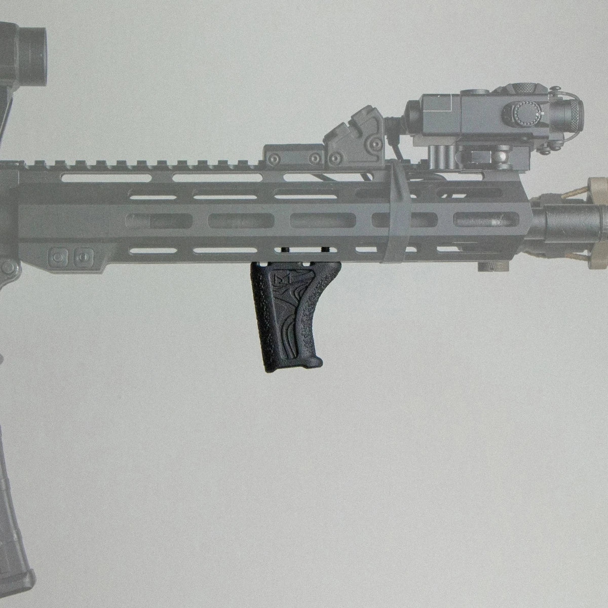 Kolibri Works PAHÝL L - M-LOK Rifle Handguard on rifle