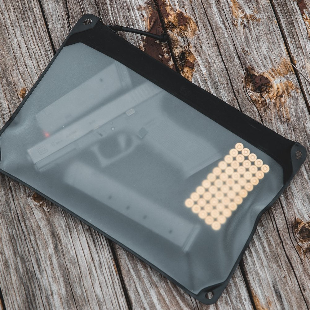 Magpul DAKA™ Large Window Pouch with gun