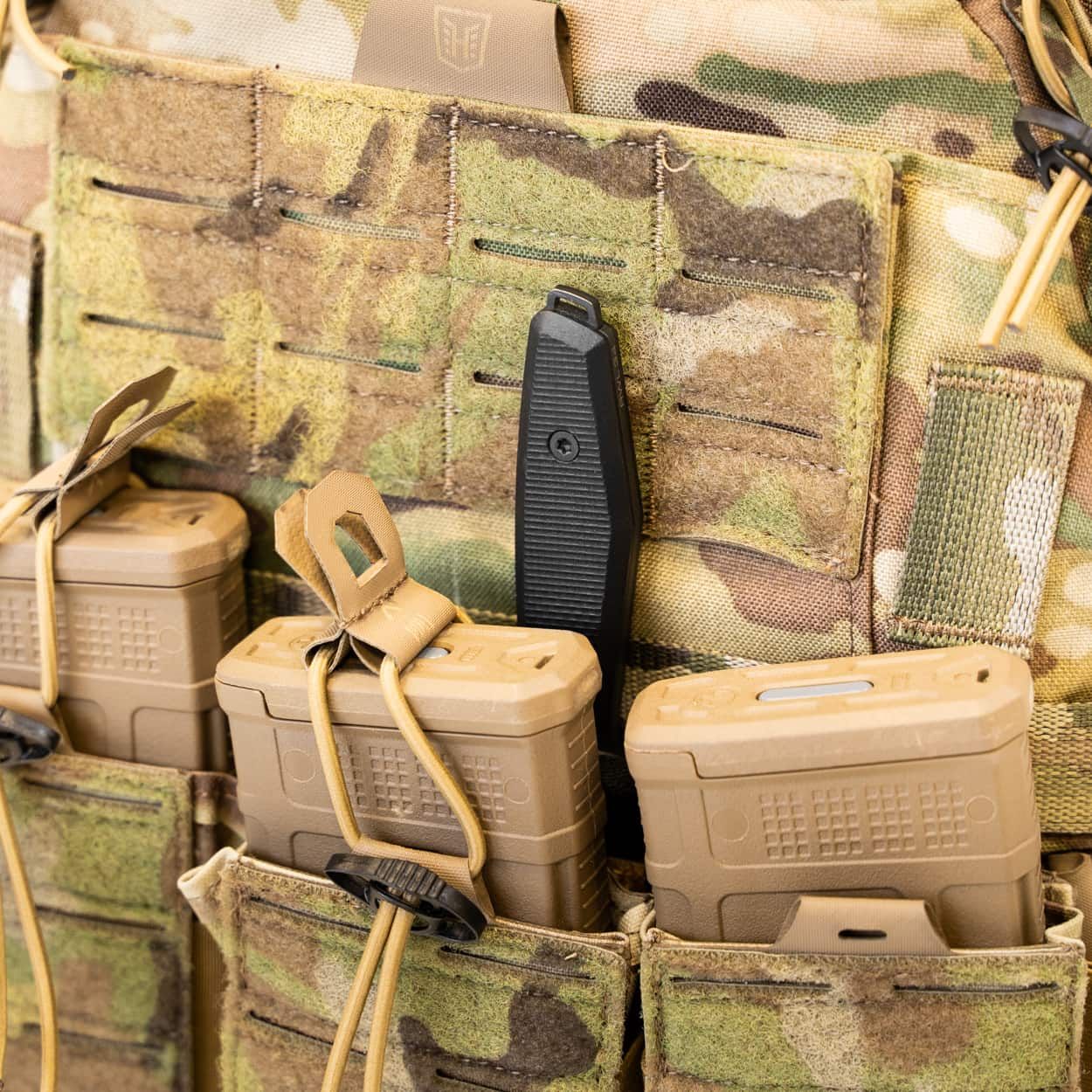 Panneltac Blade Platform with knife on plate carrier