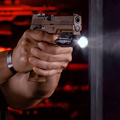 Streamlight TLR-1 HL-X Weapon Light on sig sauer