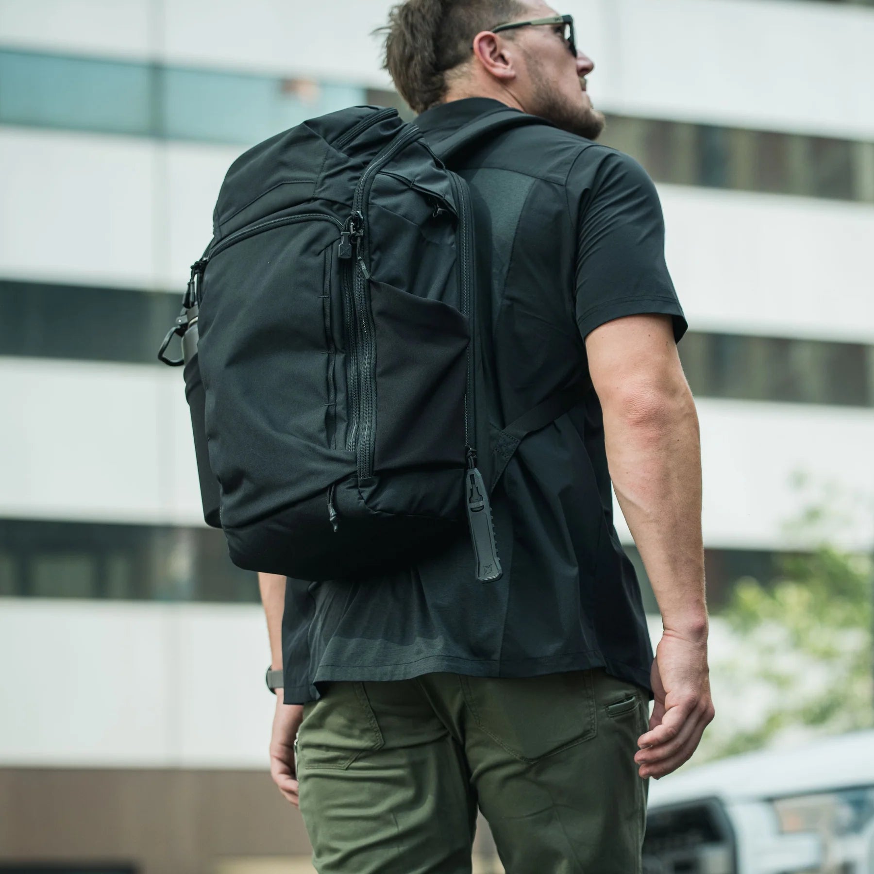 Vertx Gamut 32L Backpack in city