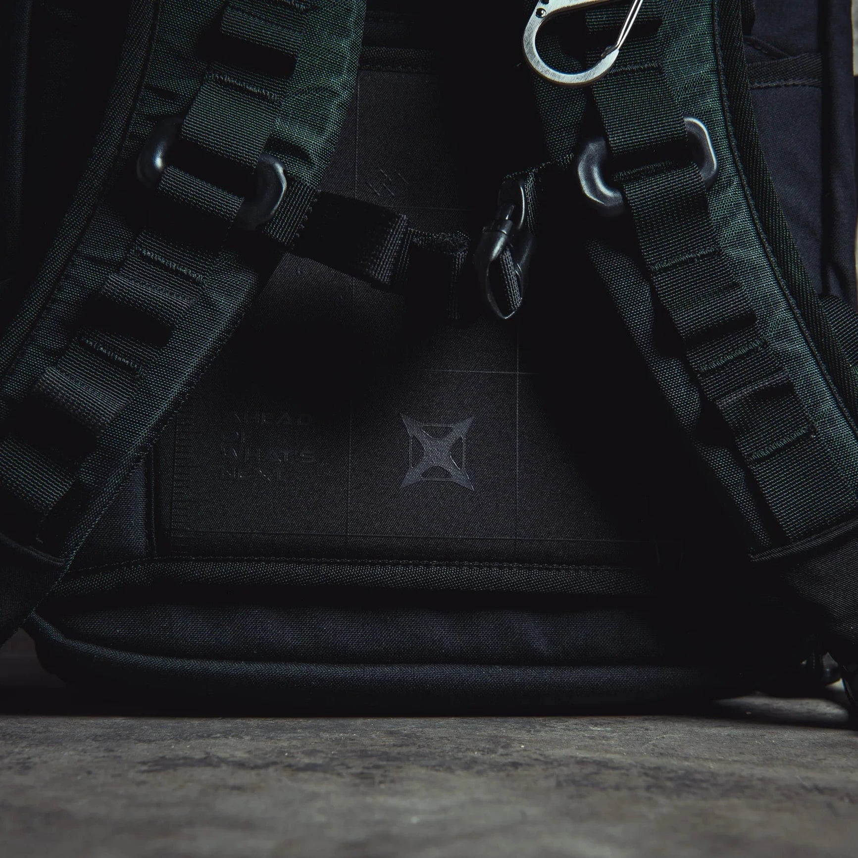 Vertx Gamut 32L Backpack logo
