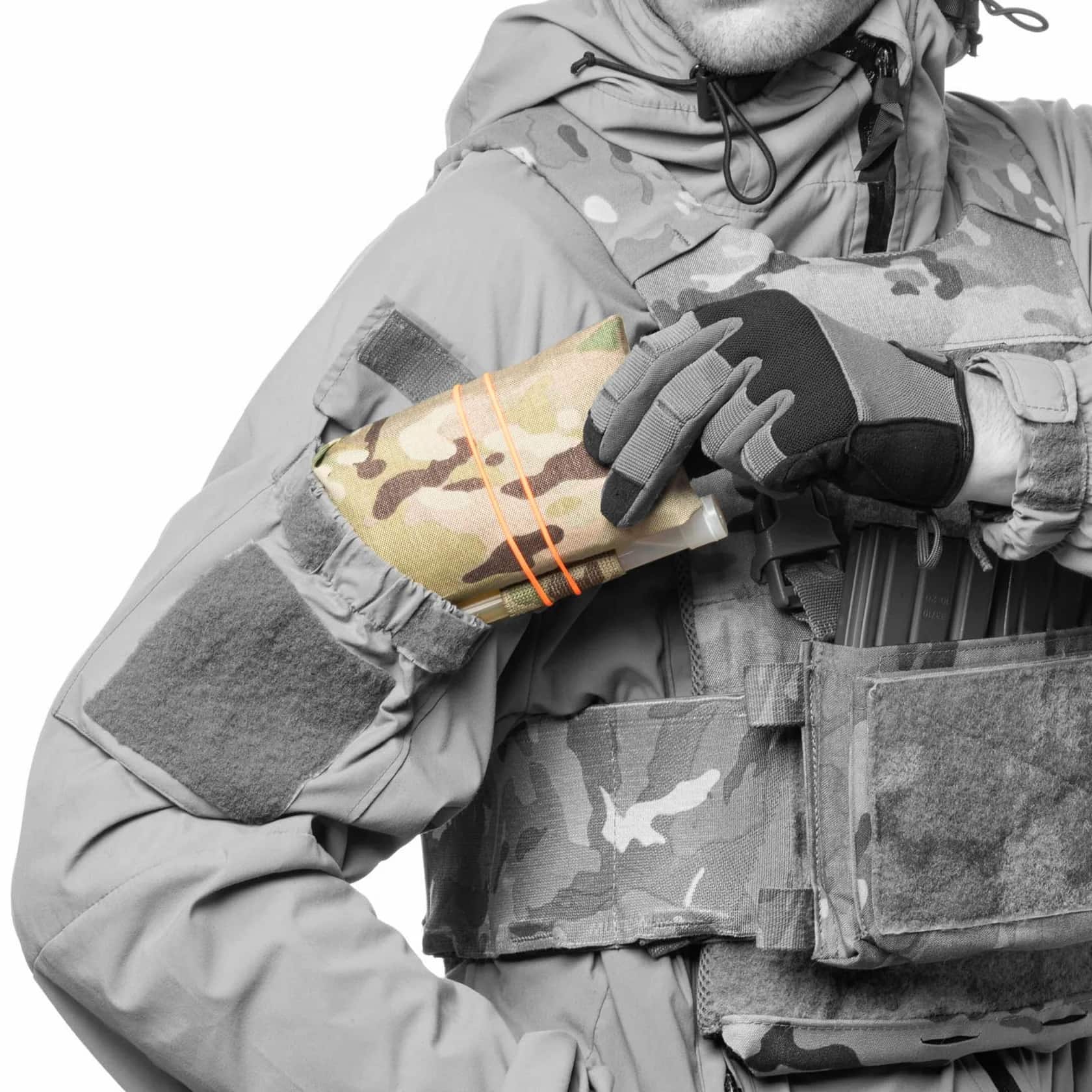 Blackfolium GTAS Signaling Kit mounted in shoulder pocket