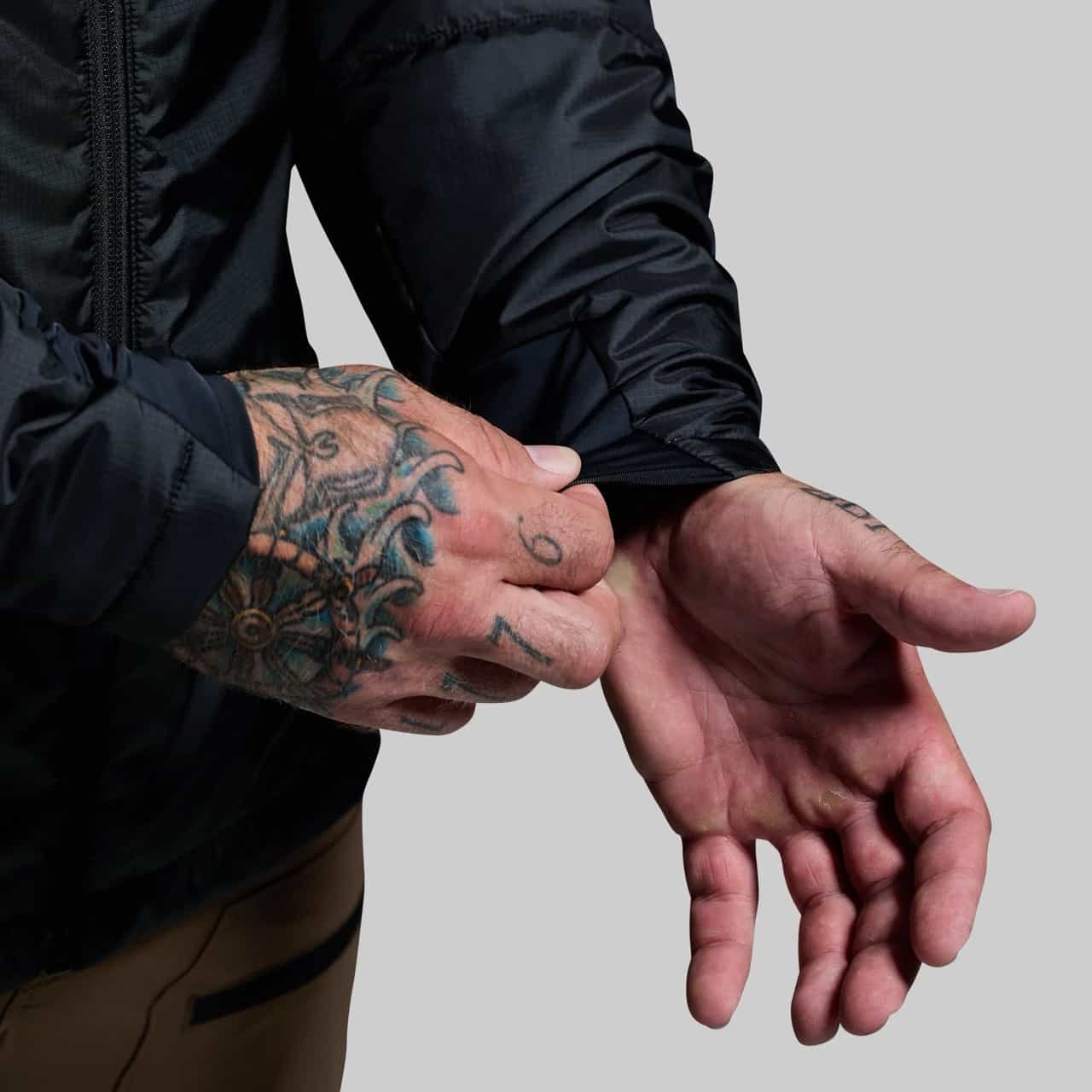 Born Primitive Men's Tundra Jacket Light 2.0 black front detail