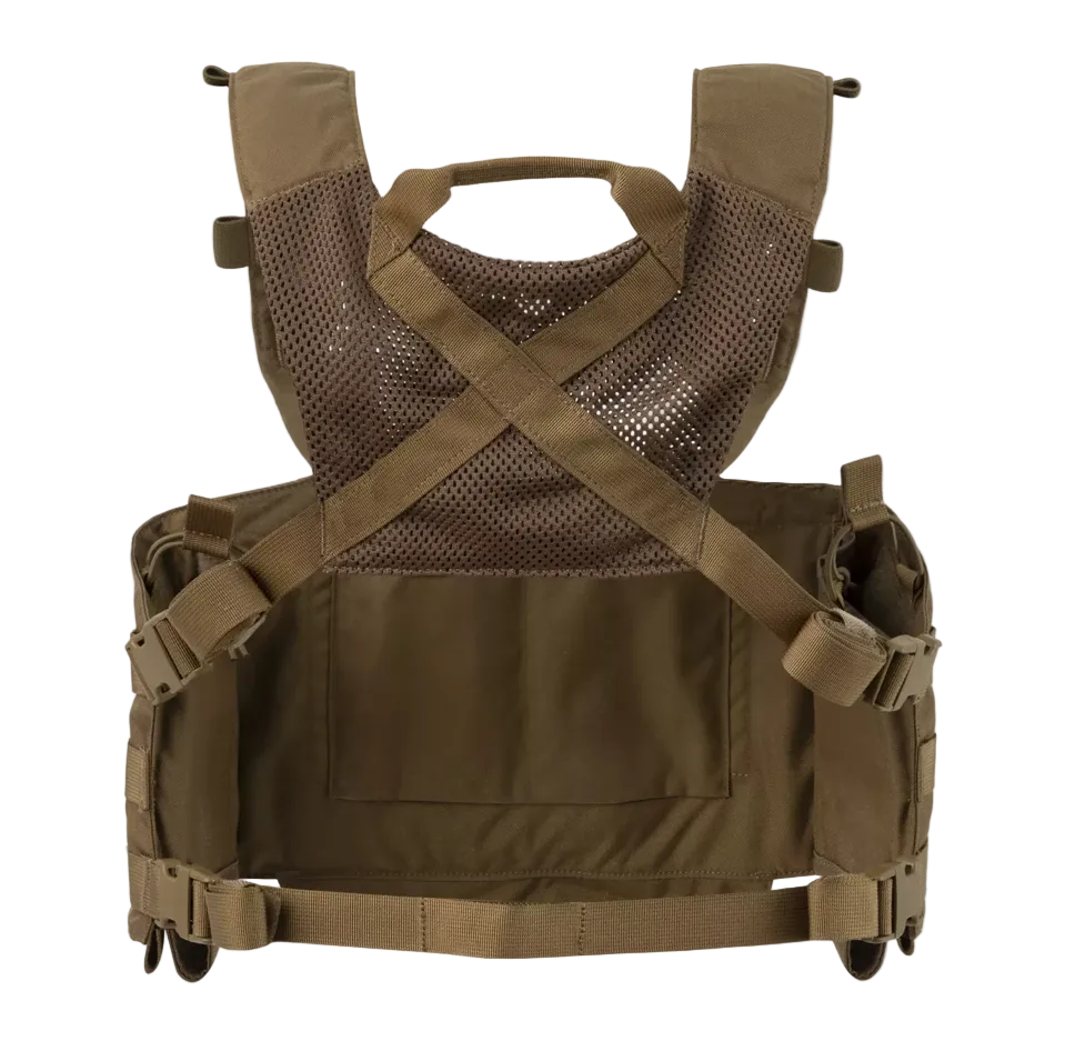 Helikon Guardian Recce Chest Rig Cordura magazine pouch and chest rig detail