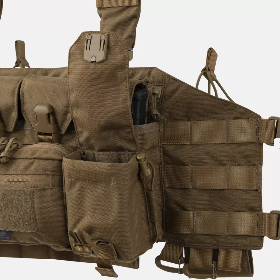 Helikon Guardian Recce Chest Rig Cordura internal zippered pocket detail